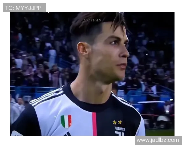 足球场上的颜值担当那些长得巨帅的足球明星们的魅力与风采