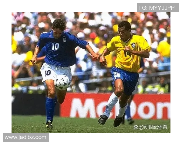 五大后卫足球明星的传奇故事与他们对足球的深远影响